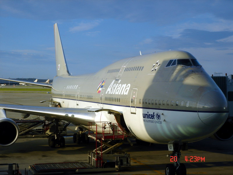 http://www.hflight.net/blahdocs/uploads/oz722_6726.jpg