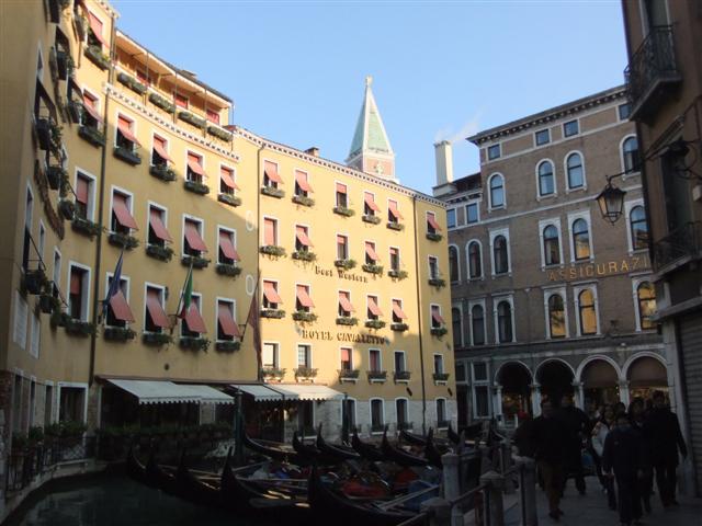 DSCF3174 (Small).JPG