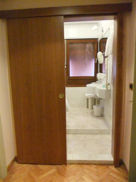 DSCF2707 (Small).JPG