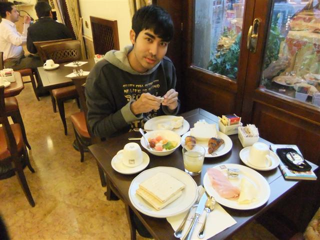 DSCF2906 (Small).JPG