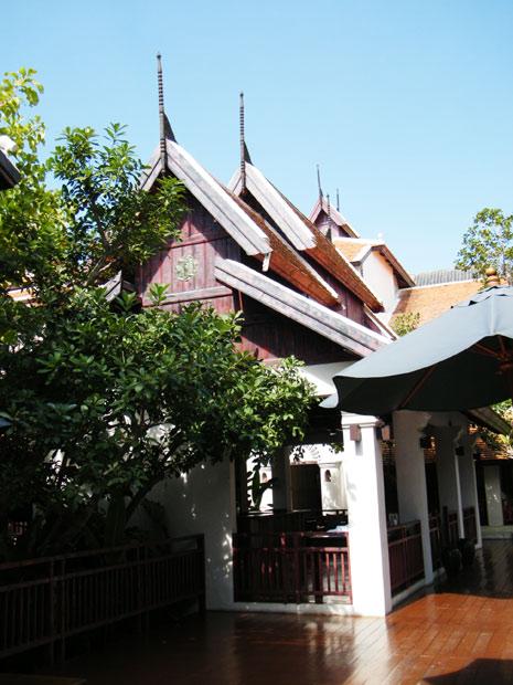 E10142517-41.jpg