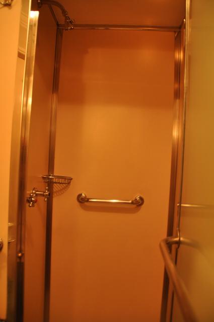 E8213393-79.jpg