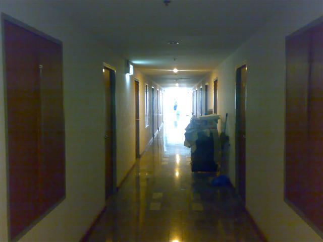 050120101366 (Small).jpg