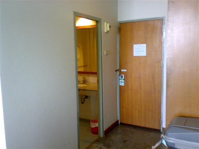 050120101358 (Small).jpg