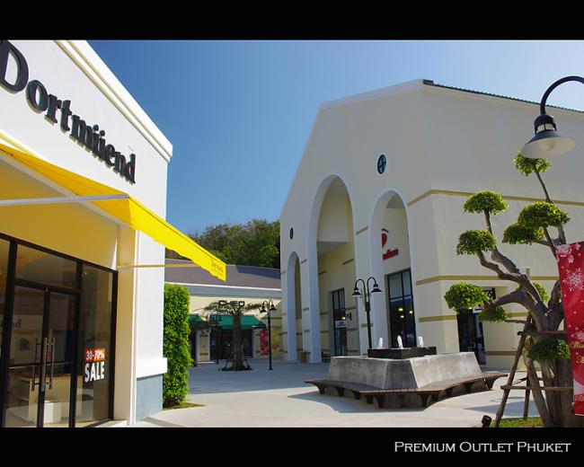 outlet16.jpg