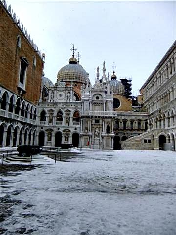 DSCF3522 (Small).JPG