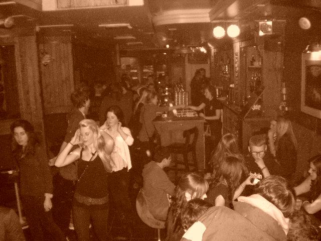 20 févr 2010 Nuite de Bruxelles Boite Bar Pub 040.jpg