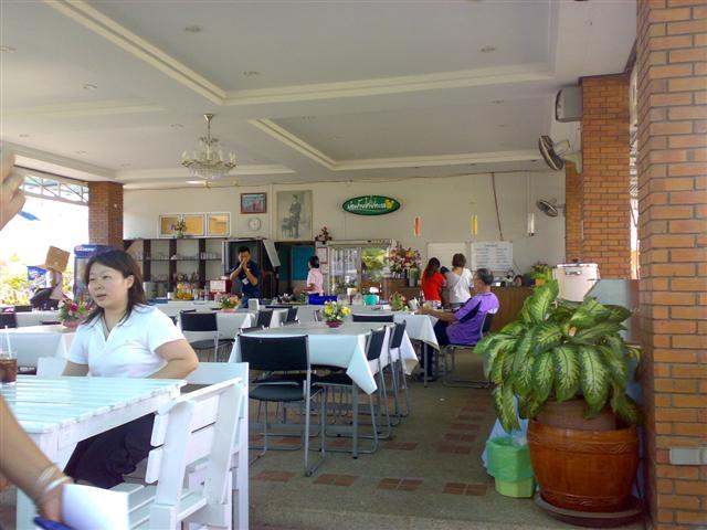 060220101521 (Small).jpg