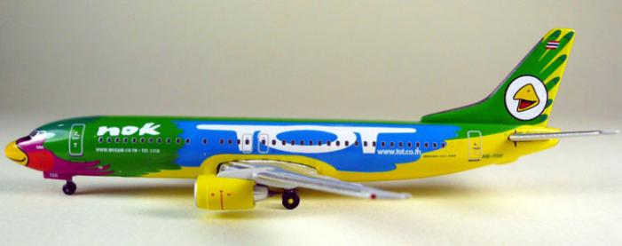 004-NOK AIR B 737-4D7 (HS-TDE)-1.jpg