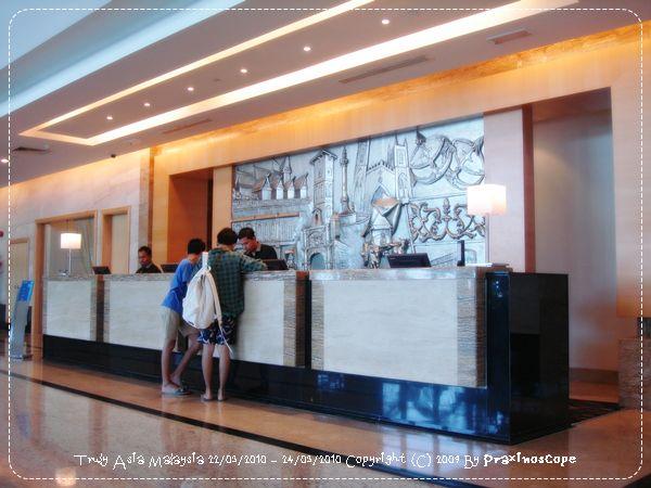 Holiday Inn05.JPG