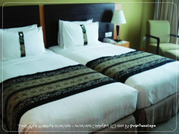 Holiday Inn07.JPG