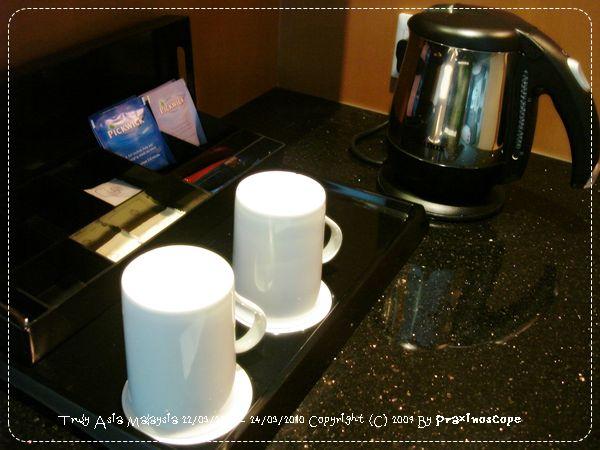 Holiday Inn012.JPG