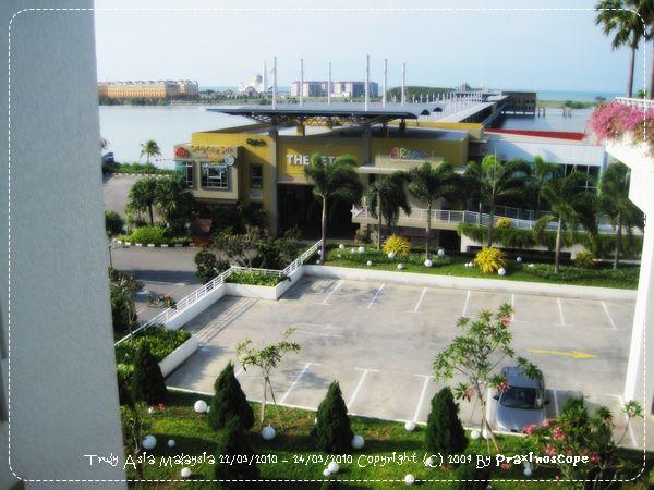 Holiday Inn23.JPG