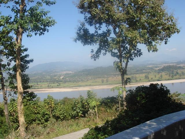 b002.JPG