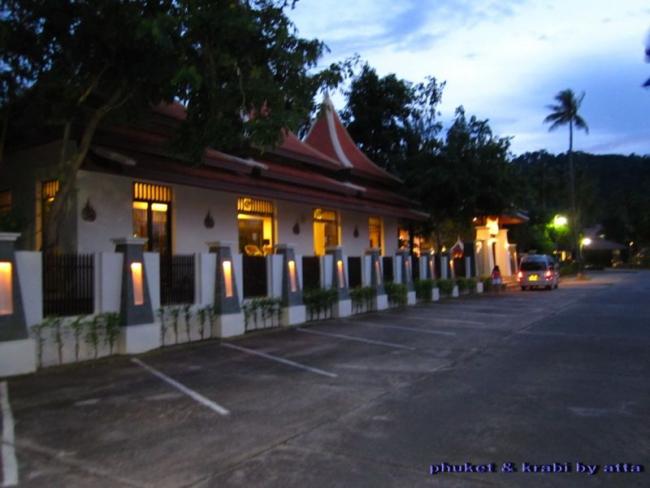 100.jpg