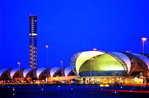 aew_airport2.jpg