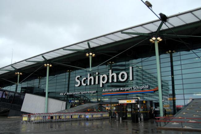Attached Image: Amsterdam_Airport_Schiphol_Front.jpg