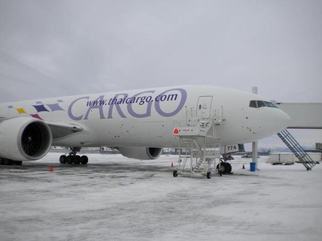 Southern\'s Thai 777 freighter 003.jpg