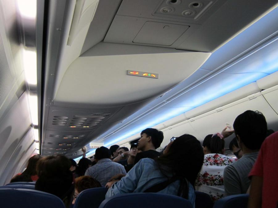 SL REV 143.JPG
