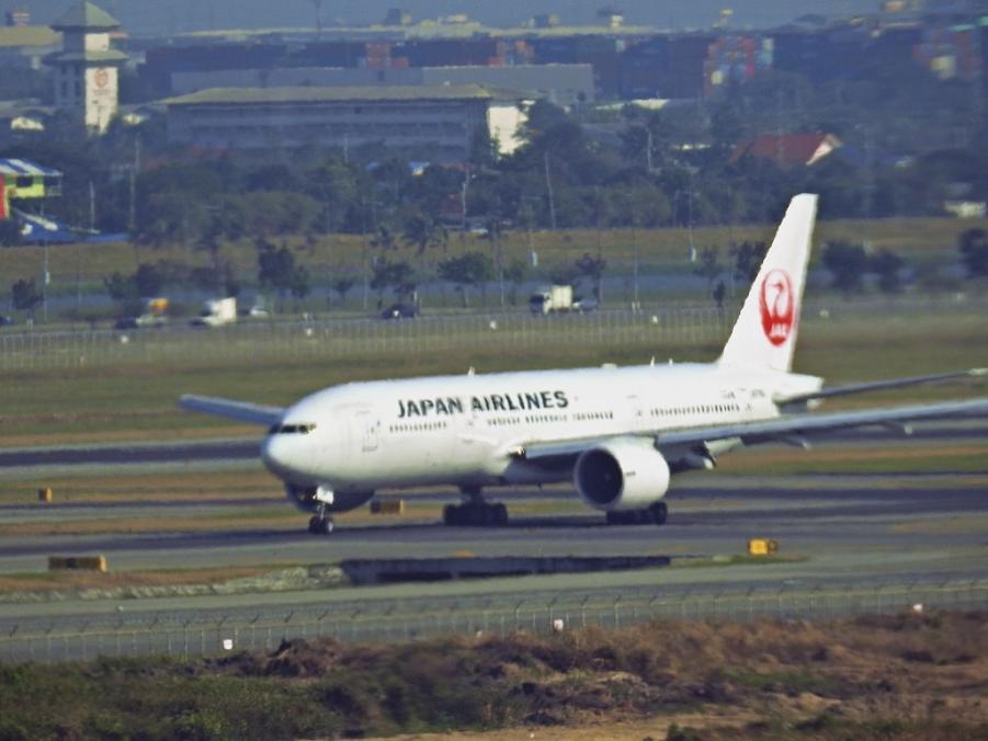 JAL 772.jpg