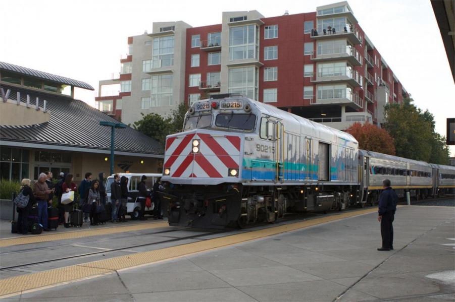 commuter train.jpg
