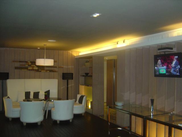 p142.jpg