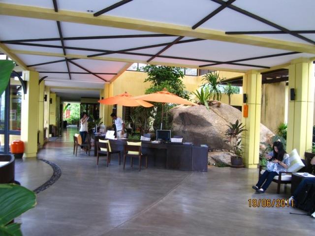 102_1.jpg