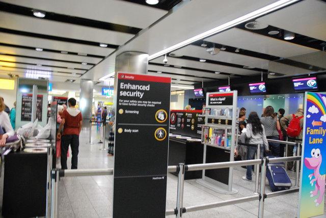 EK 004 LHR - DXB (7).JPG