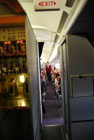 TG 235 BKK - HDY (138).JPG