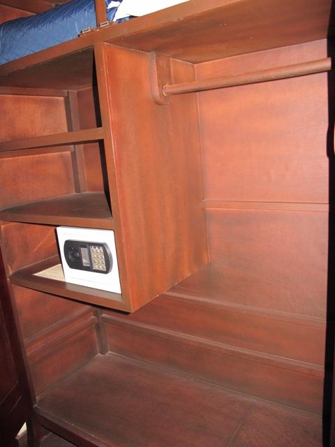 closet.JPG