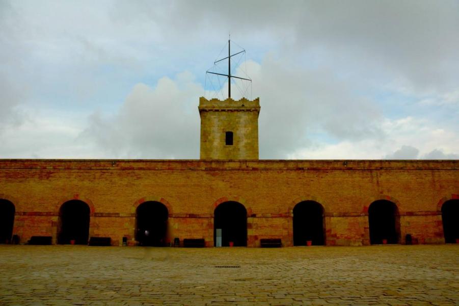 castell de Montjuic.jpg
