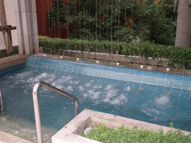 P8120519 (Small).JPG