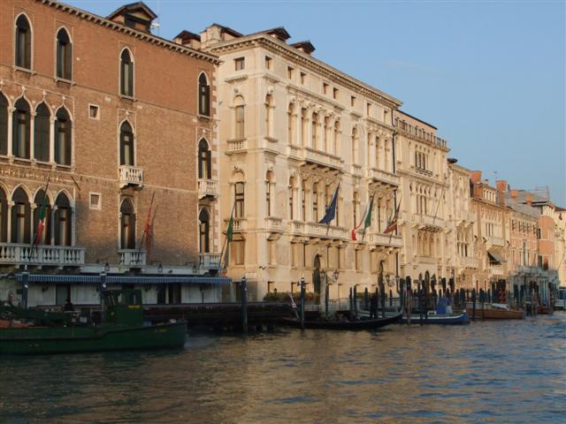 DSCF2701 (Small).JPG