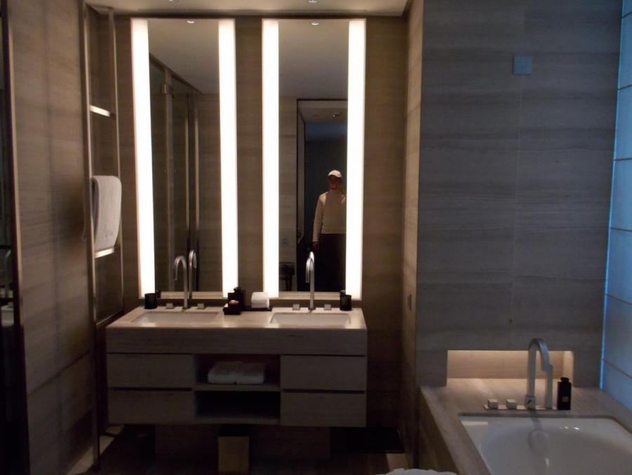 armani 009.JPG