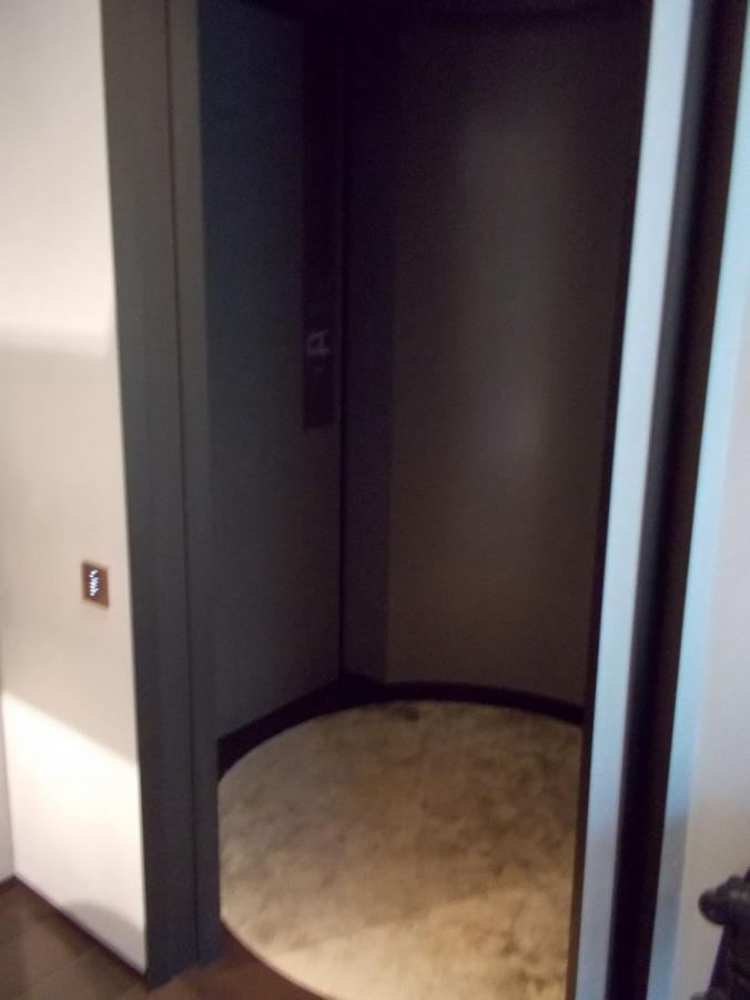 armani 006.JPG