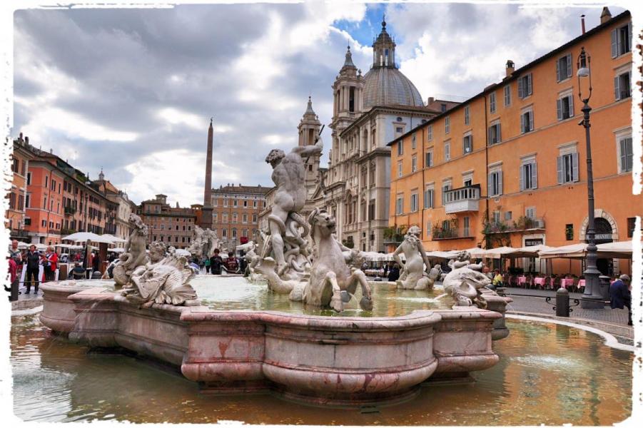 RevPiazzaNavona.jpg